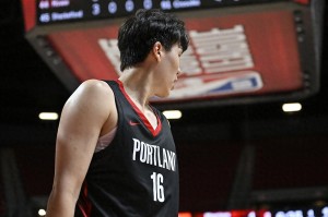 皇冠体育分部-包含转会期法兰克福备战NBA常规赛；完成体检细节曝光；球迷炸锅；资深球员宣示担当的词条